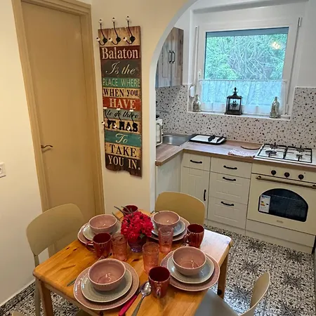 Apartment Balatoni Bohem Nyaralo *